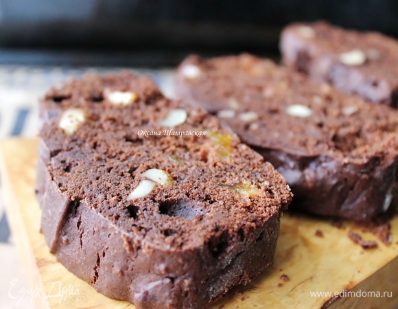 Пряный шоколадный кекс