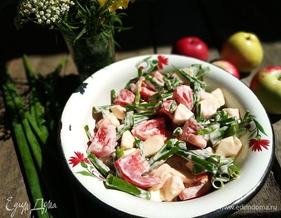 Летний салат с яблоками Летний салат с яблоками