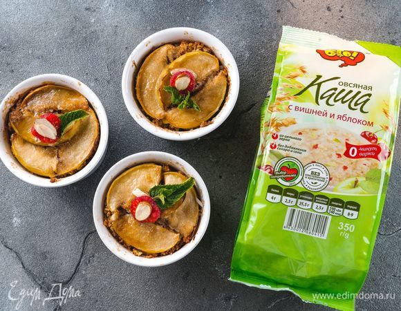 Запеченная овсяная каша с яблоками и орехами Запеченная овсяная каша с яблоками и орехами