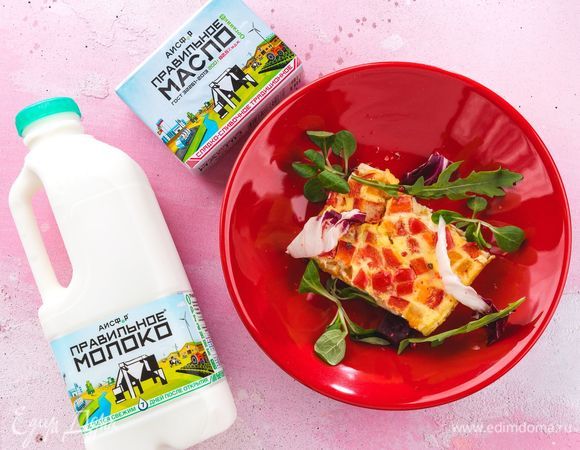 Яркий омлет с овощами