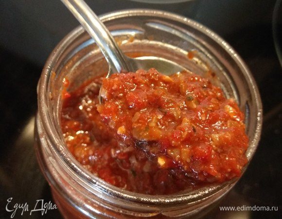 Соус из паприки с грецкими орехами Соус из паприки с грецкими орехами