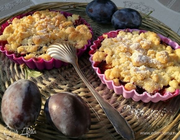 Сливовый крамбл с амаретто Сливовый крамбл с амаретто