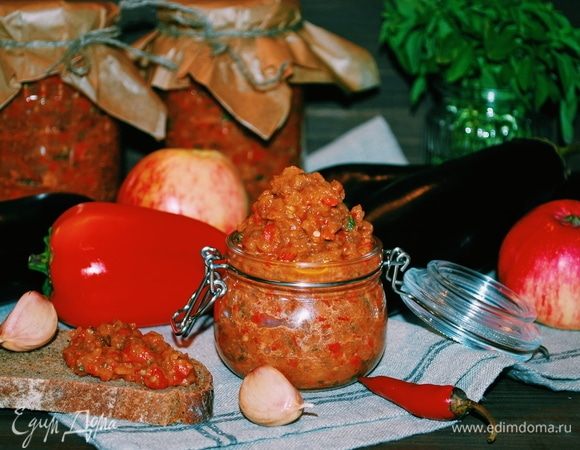 Икра из запеченных яблок и овощей Икра из запеченных яблок и овощей