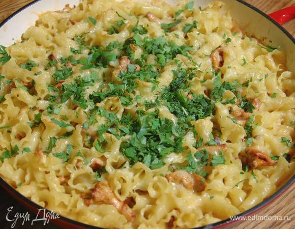 Паста с каштанами и лисичками