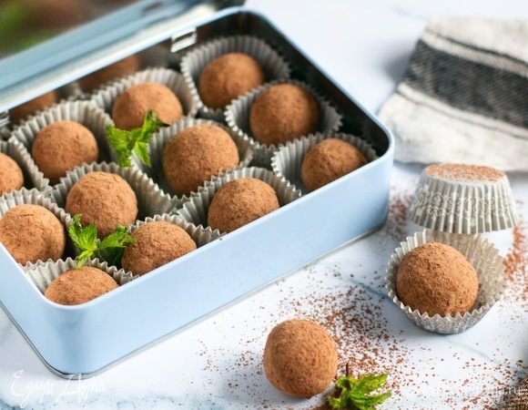 Миндальные трюфели с черносливом Миндальные трюфели с черносливом