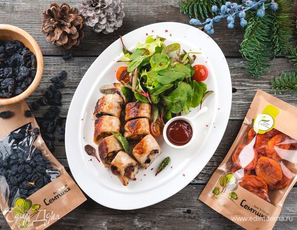 Куриные рулетики с курагой и изюмом Куриные рулетики с курагой и изюмом