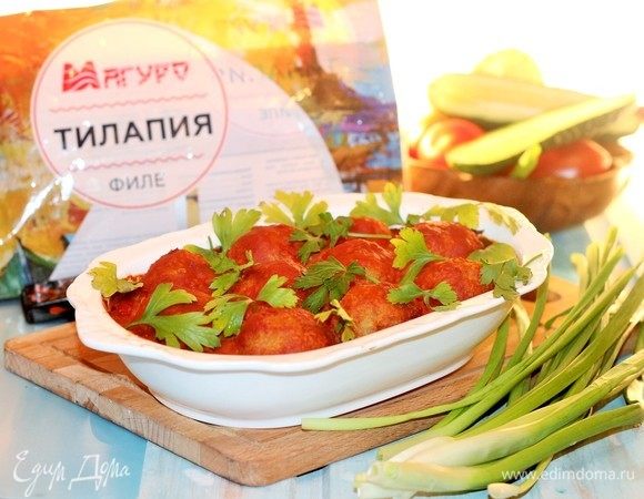 Рыбные фрикадельки в овощном соусе