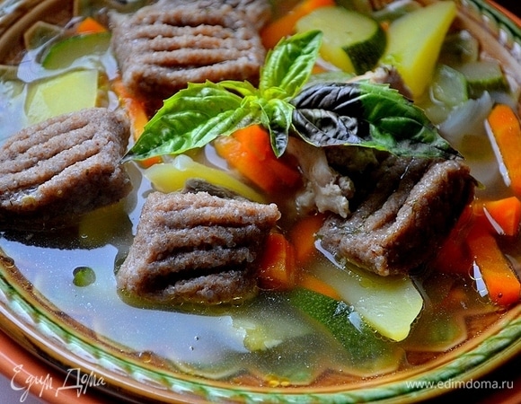 Куриный суп с гречневыми клецками Куриный суп с гречневыми клецками