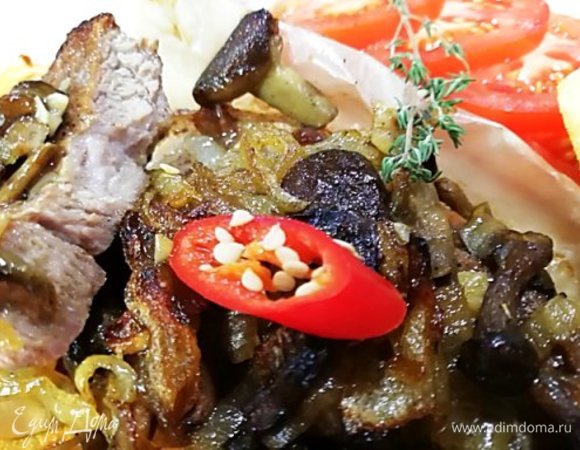 Стейк из свиной шейки с грибами
