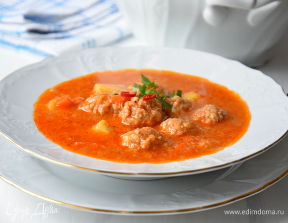 турецкий томатный суп с курицей