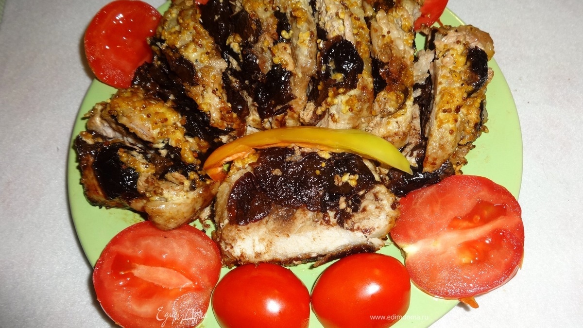 Свинина с черносливом