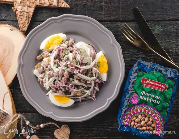 Салат с фасолью и огурцом