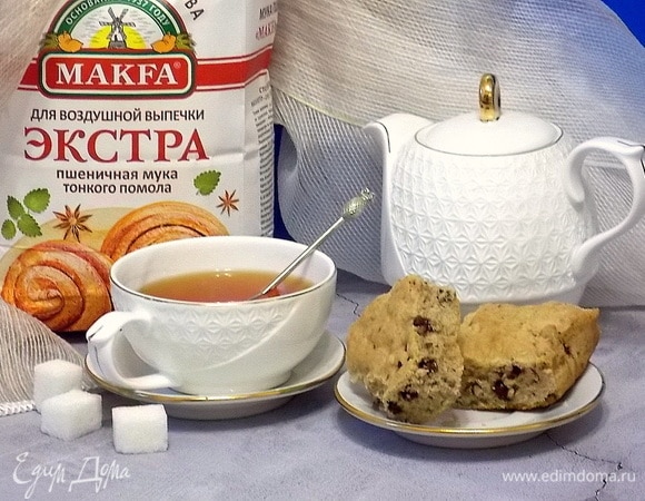 Пирог с арахисовой пастой, орехами и шоколадными каплями