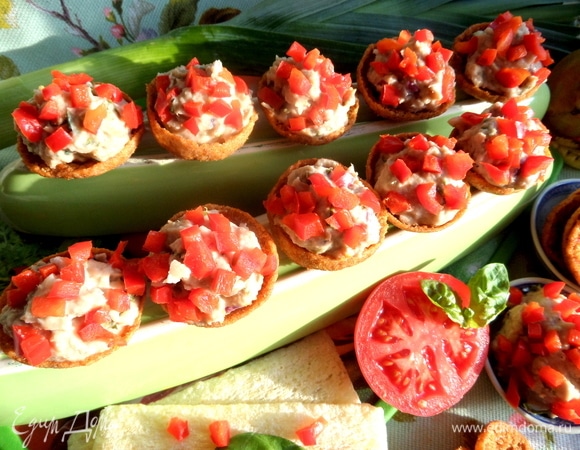 Тунцовая закуска на чипсах Тунцовая закуска на чипсах