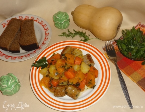 Овощное рагу с колбасками Овощное рагу с колбасками