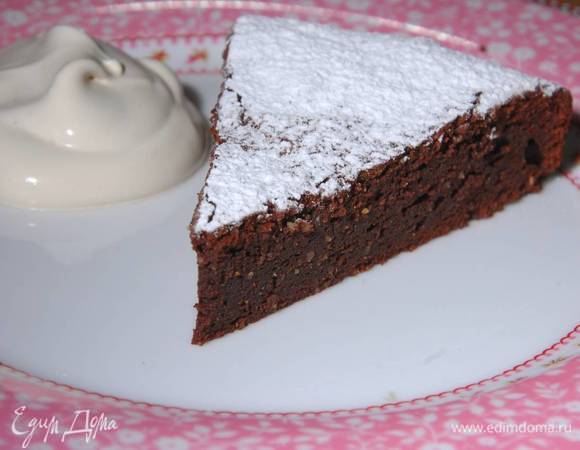 Шоколадный пирог с кофейным кремом