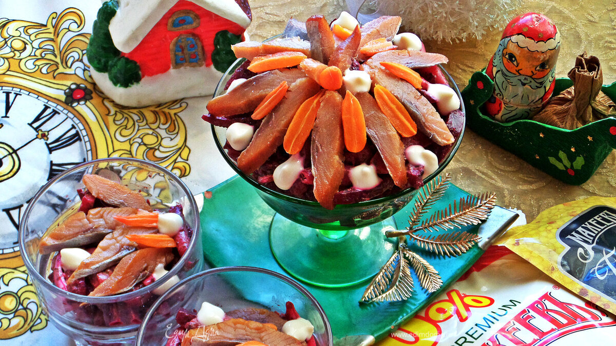 Салат с копченой сельдью