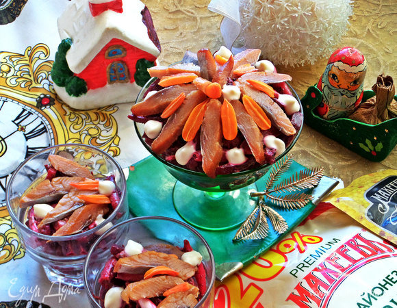 Салат с копченой сельдью Салат с копченой сельдью