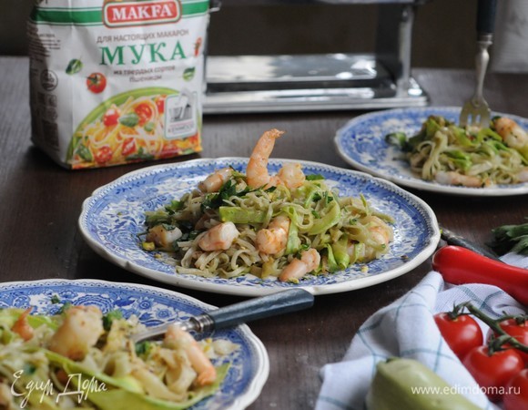 Спагетти с цукини и креветками Спагетти с цукини и креветками