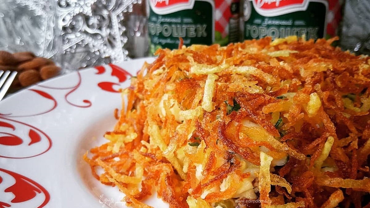 Слоеный салат с картофелем пай «праздничный кафтан»