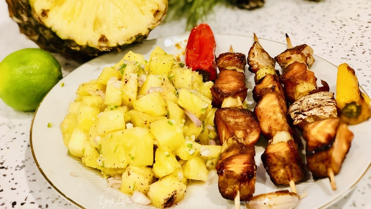 Шашлычки из семги под маринадом из соевого соуса, васаби и меда