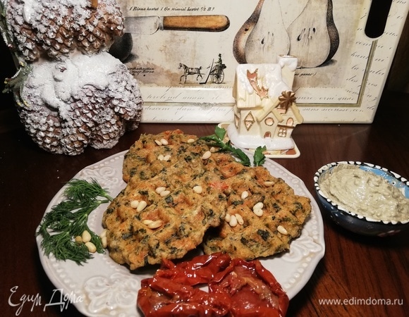 Вафли со шпинатом и вялеными помидорами Вафли со шпинатом и вялеными помидорами