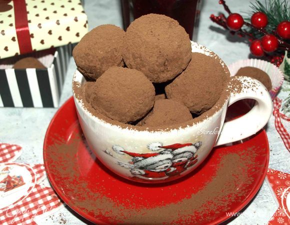 Орехово-клубничные шарики Орехово-клубничные шарики