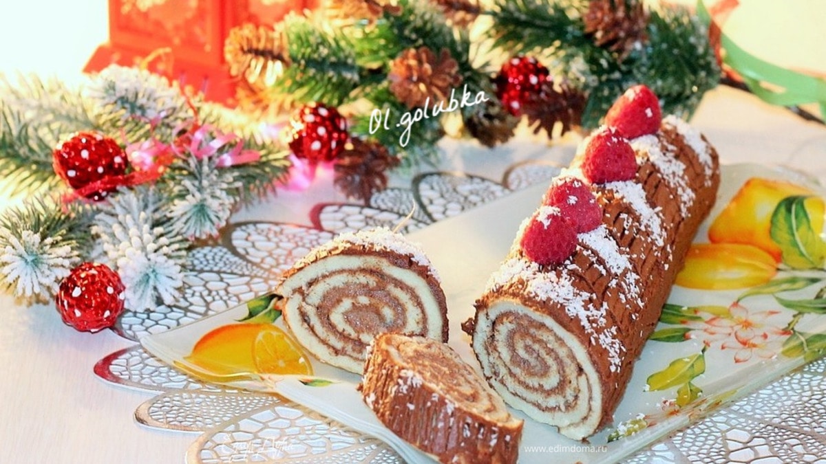 Рулет c шоколадным и сметанным кремом