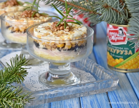 Салат с кукурузой, ветчиной и грецким орехом Салат с кукурузой, ветчиной и грецким орехом