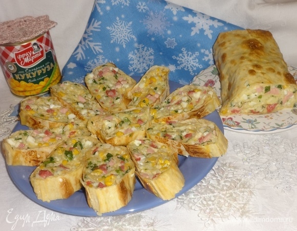 Закусочный рулет с кукурузно-рисовым салатом Закусочный рулет с кукурузно-рисовым салатом