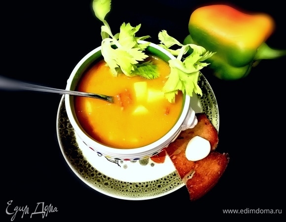 Суп из перцев с пряными колбасками Суп из перцев с пряными колбасками