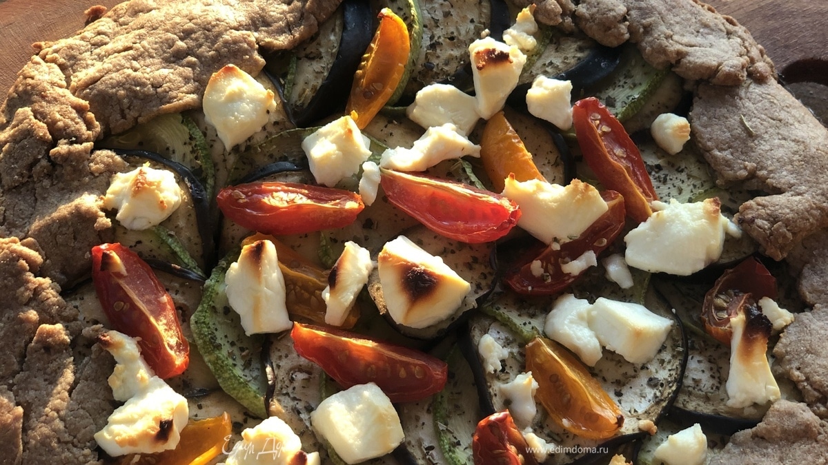 Овощная галета на ржаном тесте