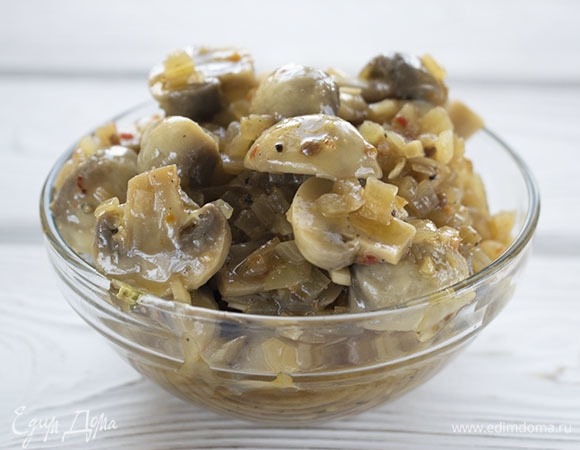 Шампиньоны по-гречески