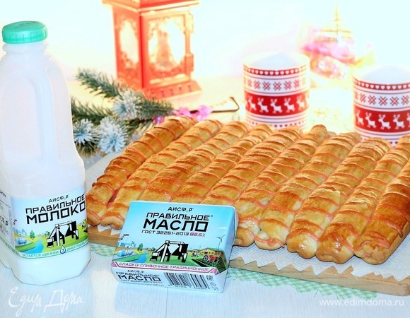 Полосатые булочки с малиновым кремом