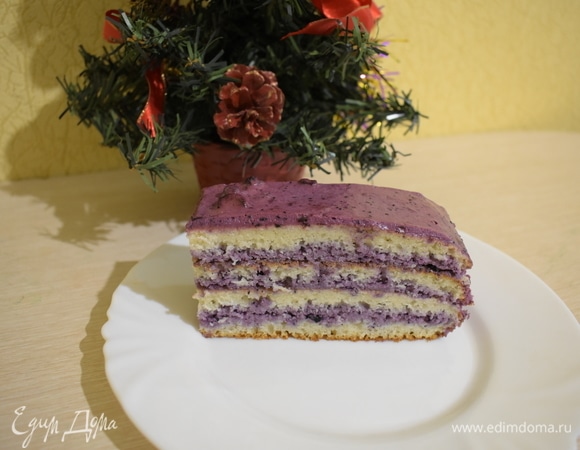 Манник с черничным вареньем