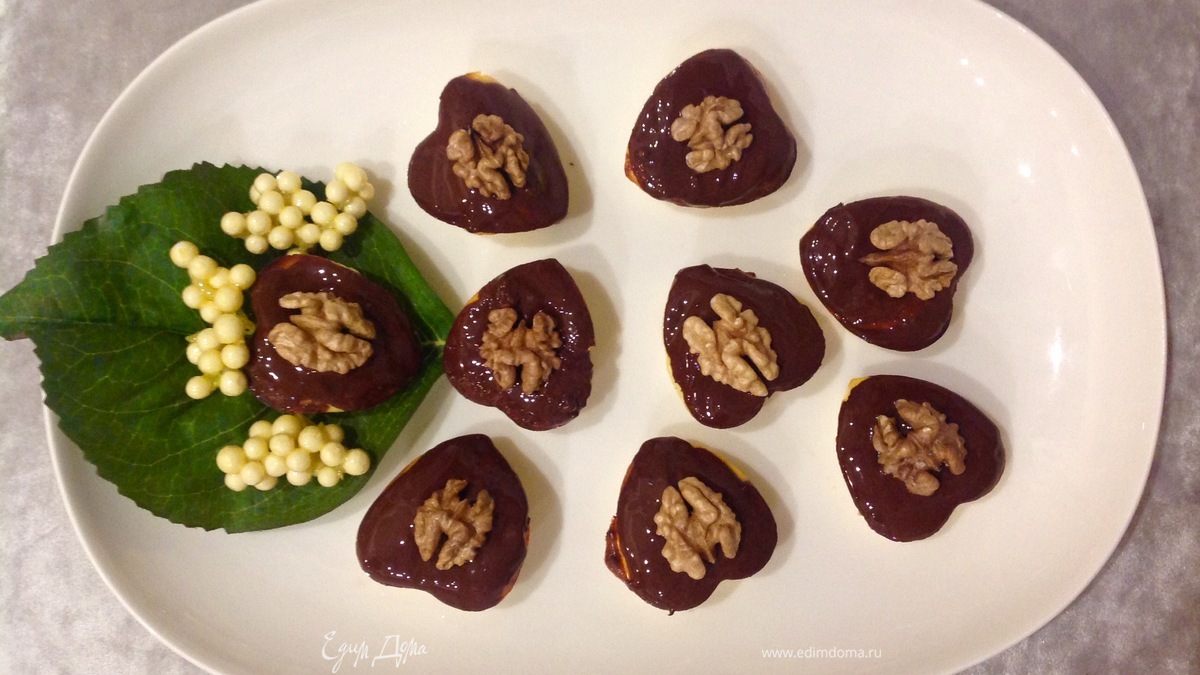Сырники с шоколадом и орехами