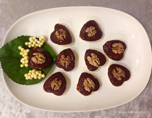 Сырники с шоколадом и орехами Сырники с шоколадом и орехами