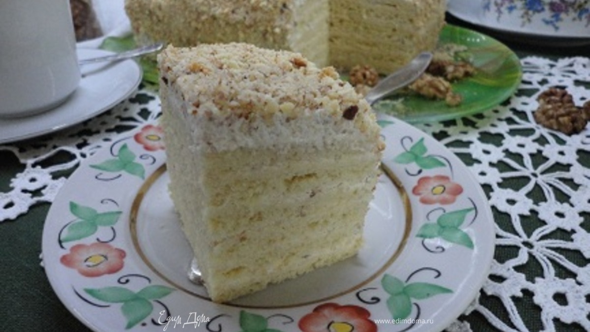 Песочный сметанно-ореховый торт