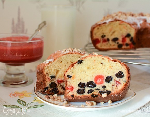 Творожно-апельсиновый кекс с вишней, изюмом и миндалем Творожно-апельсиновый кекс с вишней, изюмом и миндалем
