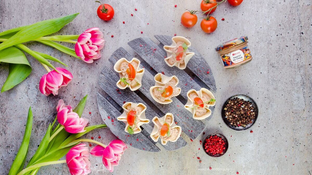 Закуска с муссом из тунца