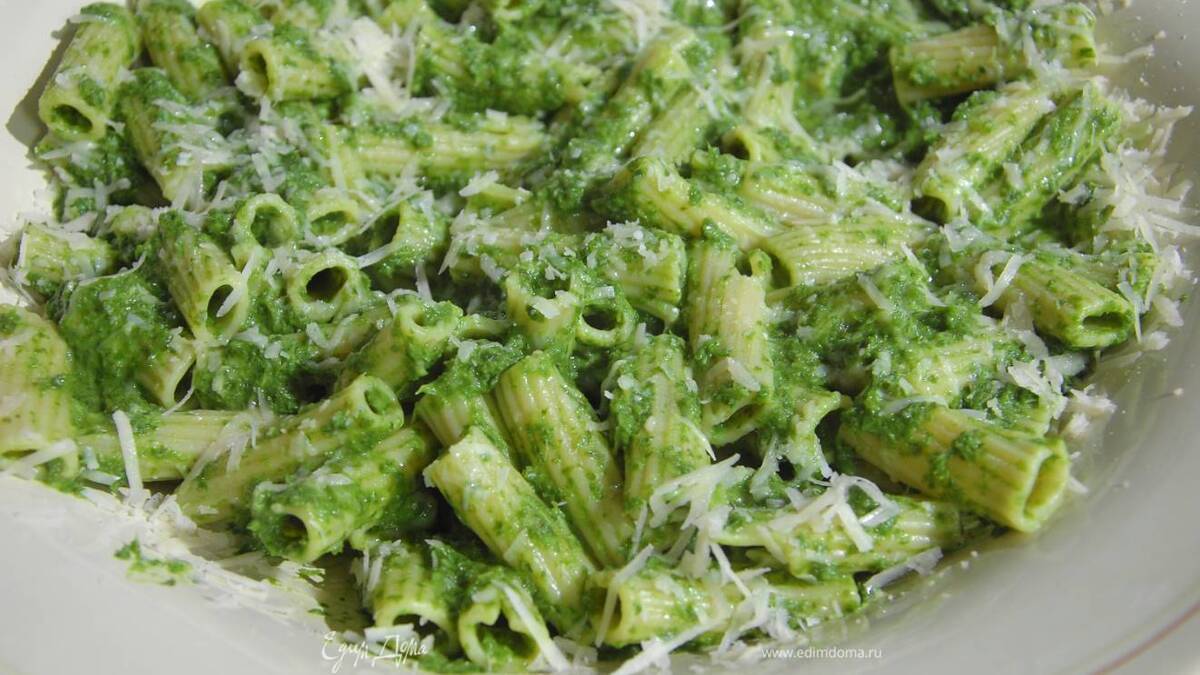 Паста с кейлом и пеперончино