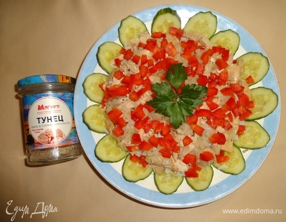 Рисовый салат с тунцом
