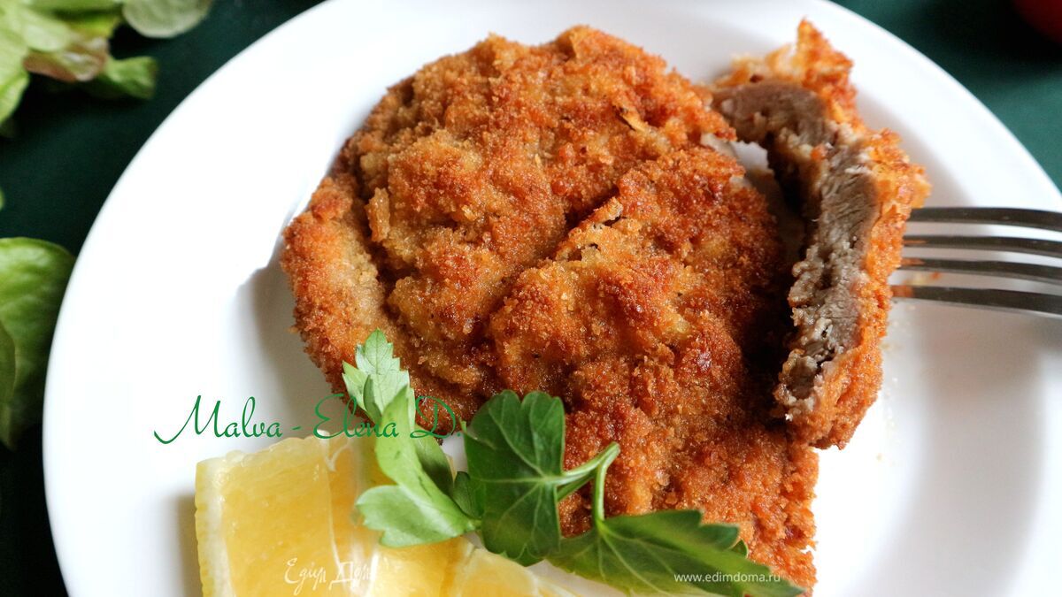 Венский шницель с картофельным салатом