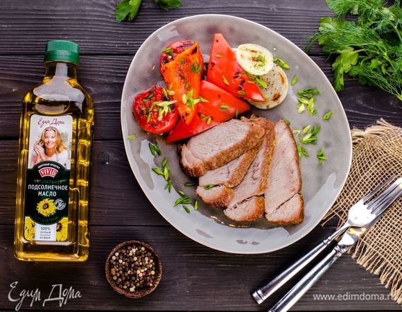 Мясо под маринадом, запеченное в духовке