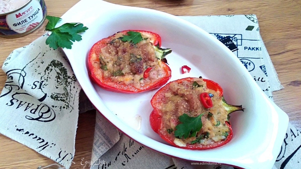 Перцы, фаршированные тунцом