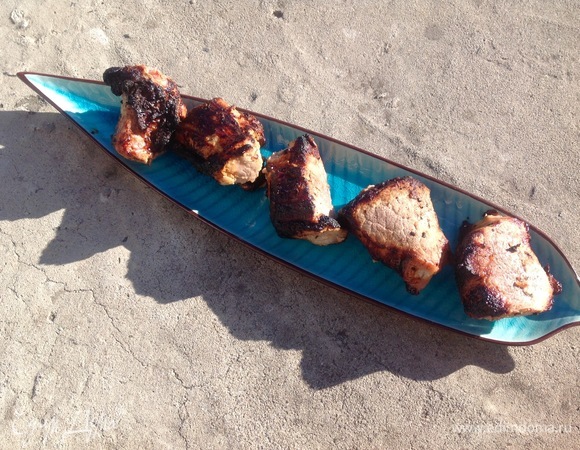 Шашлык в сливках с зеленым яблоком 