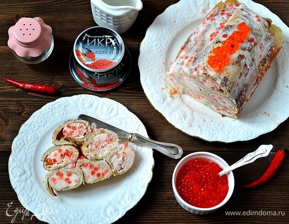 Торт-мороженое с блинами и икорным кремом Торт-мороженое с блинами и икорным кремом