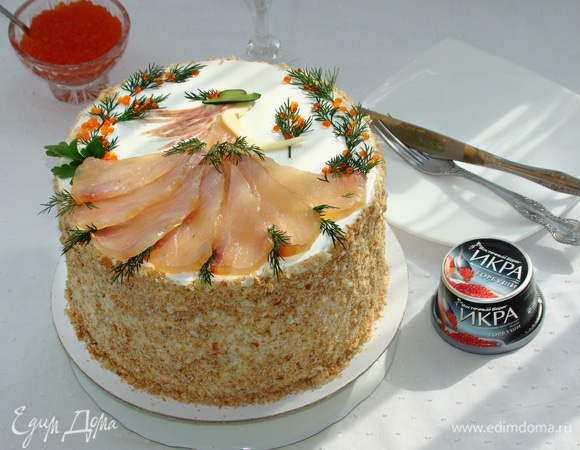 Закусочный «Наполеон» с профитролями и красной икрой