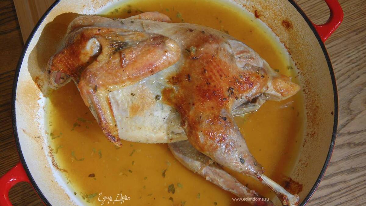 Цесарка с шалфеем в белом вине