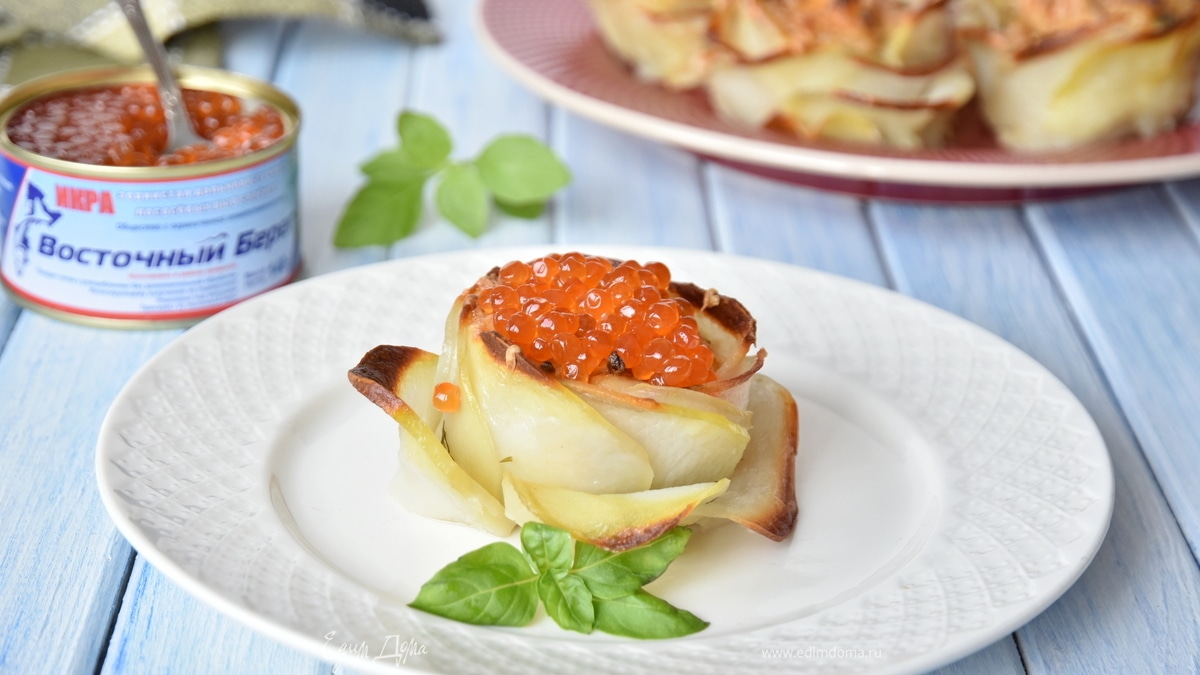 Картофельные розы с рыбной начинкой